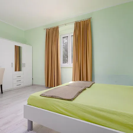Valnea - For Five People In The Center Of Porec
